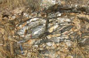 Bustares: Precámbrico (Gneises glandulares)